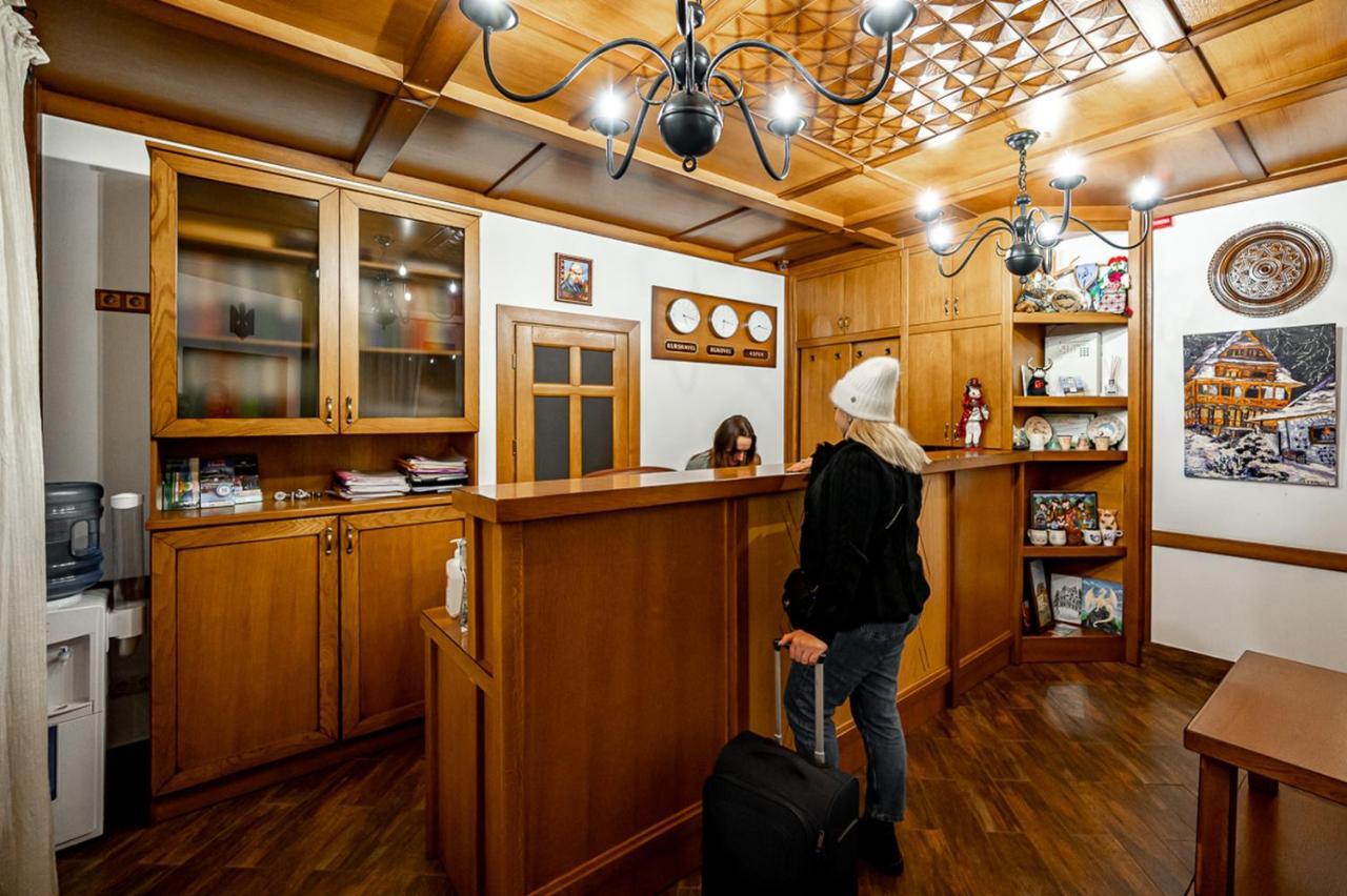 Tatariv Deluxe Hotel Zewnętrze zdjęcie