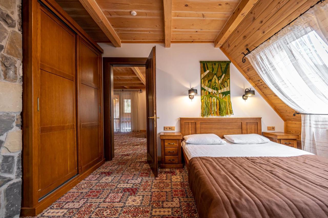 Tatariv Deluxe Hotel Zewnętrze zdjęcie