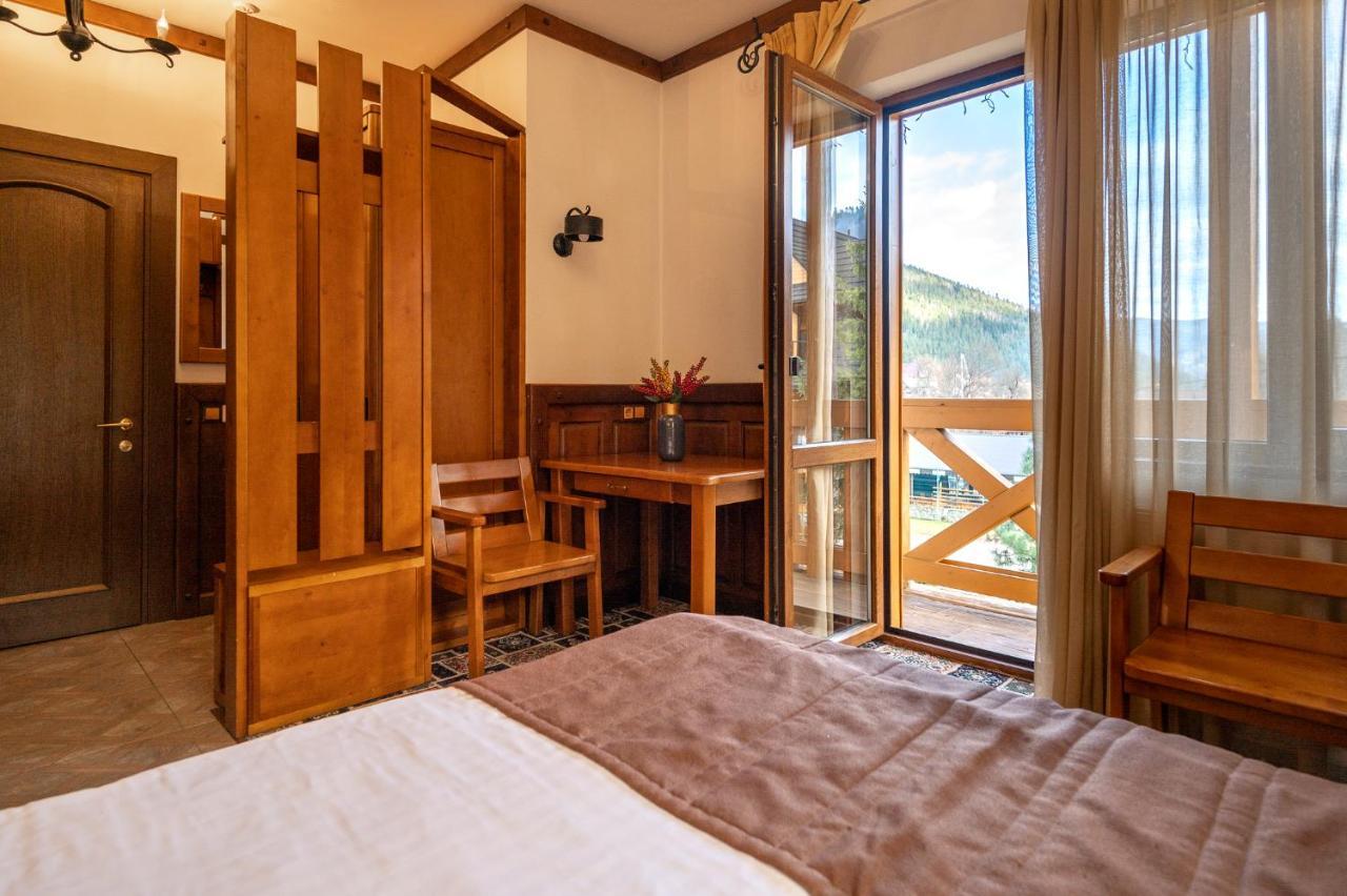 Tatariv Deluxe Hotel Zewnętrze zdjęcie