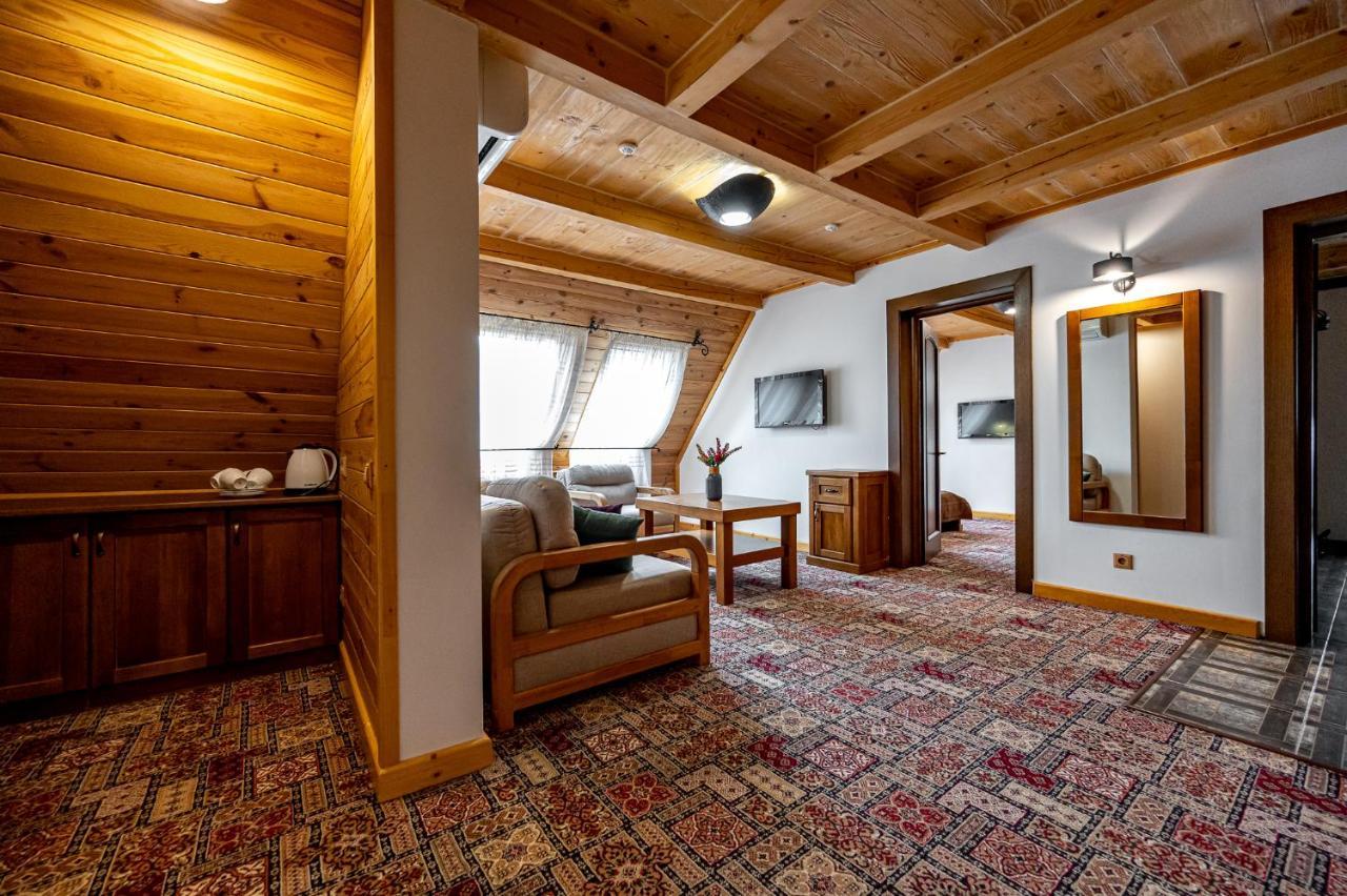 Tatariv Deluxe Hotel Zewnętrze zdjęcie