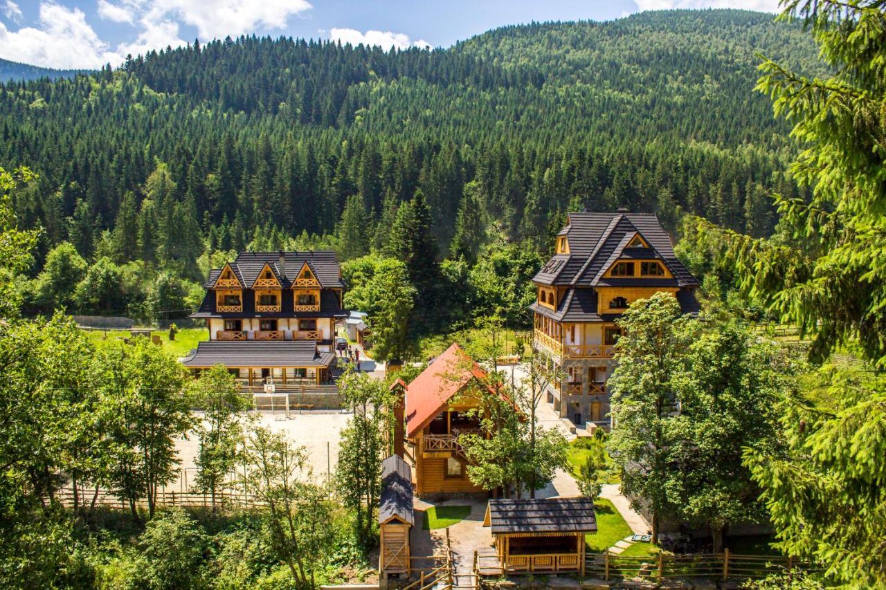 Tatariv Deluxe Hotel Zewnętrze zdjęcie