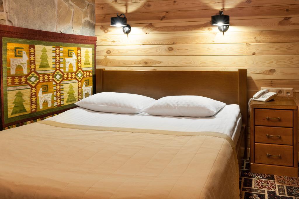 Tatariv Deluxe Hotel Zewnętrze zdjęcie